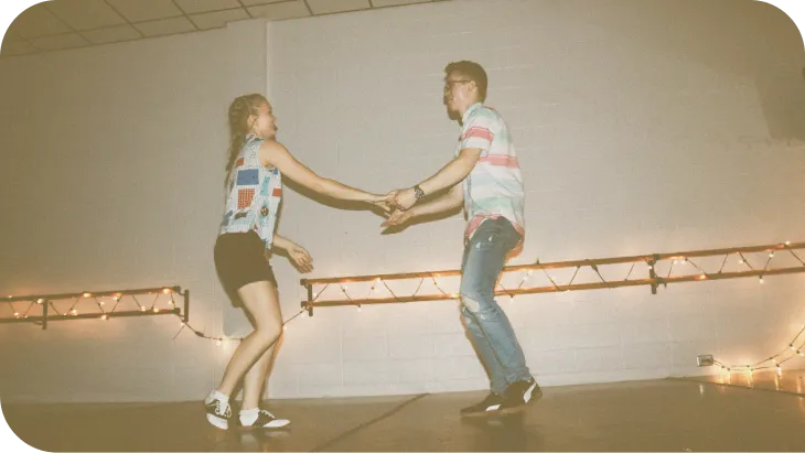 Artistes de claquettes sur scène